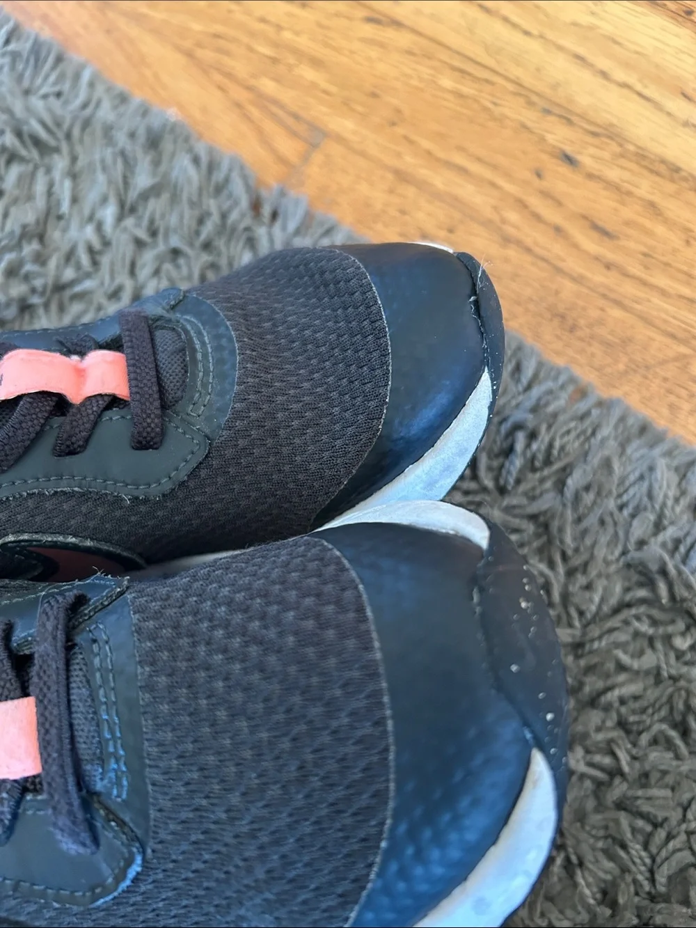Nike Girl Revolution 5 PSV Velcro Black and Metallic Pink Sneakers Size 13C
